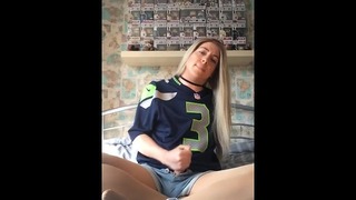 Seahawks Transvestite Fan Masturbates