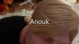 Anouk - Escena sórdida de tragar semen con garganta profunda y puño anal duro - Película completa