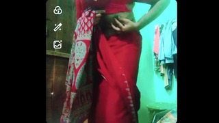 Indian Gay Crossdresser Xxx Nude In Red Saree Showing His Bra And Boobs
