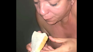 I fed my whore cum in the bread.