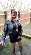 Sexy Crossdresser kellycd2022 wetting my panties in tan pantyhose and fishnet stockings