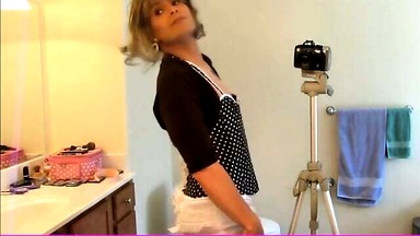 Big Cock Handjob For Crossdresser Samantha