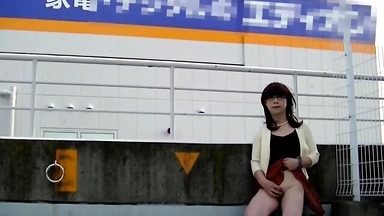 Japanese Crossdresser Outdoor Flashing